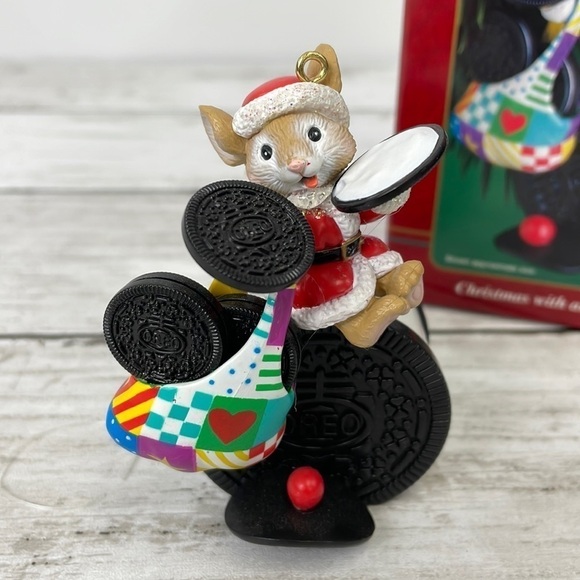 OREO CHRISTMAS ORNAMENT “Christmas with an OREO twist” 2000 vintage - Picture 1 of 8